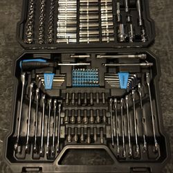 Channel Lock 200 Pc Mechanic Tool Set /ratcheting wrenches