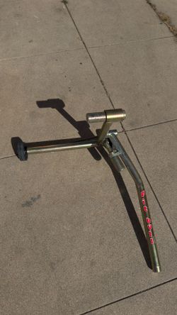 Pit Bull Hybrid One Armed Rear Stand