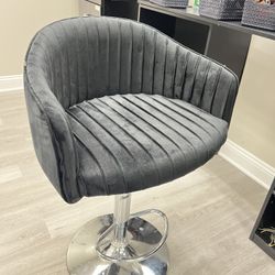 Styling Swivel Chair
