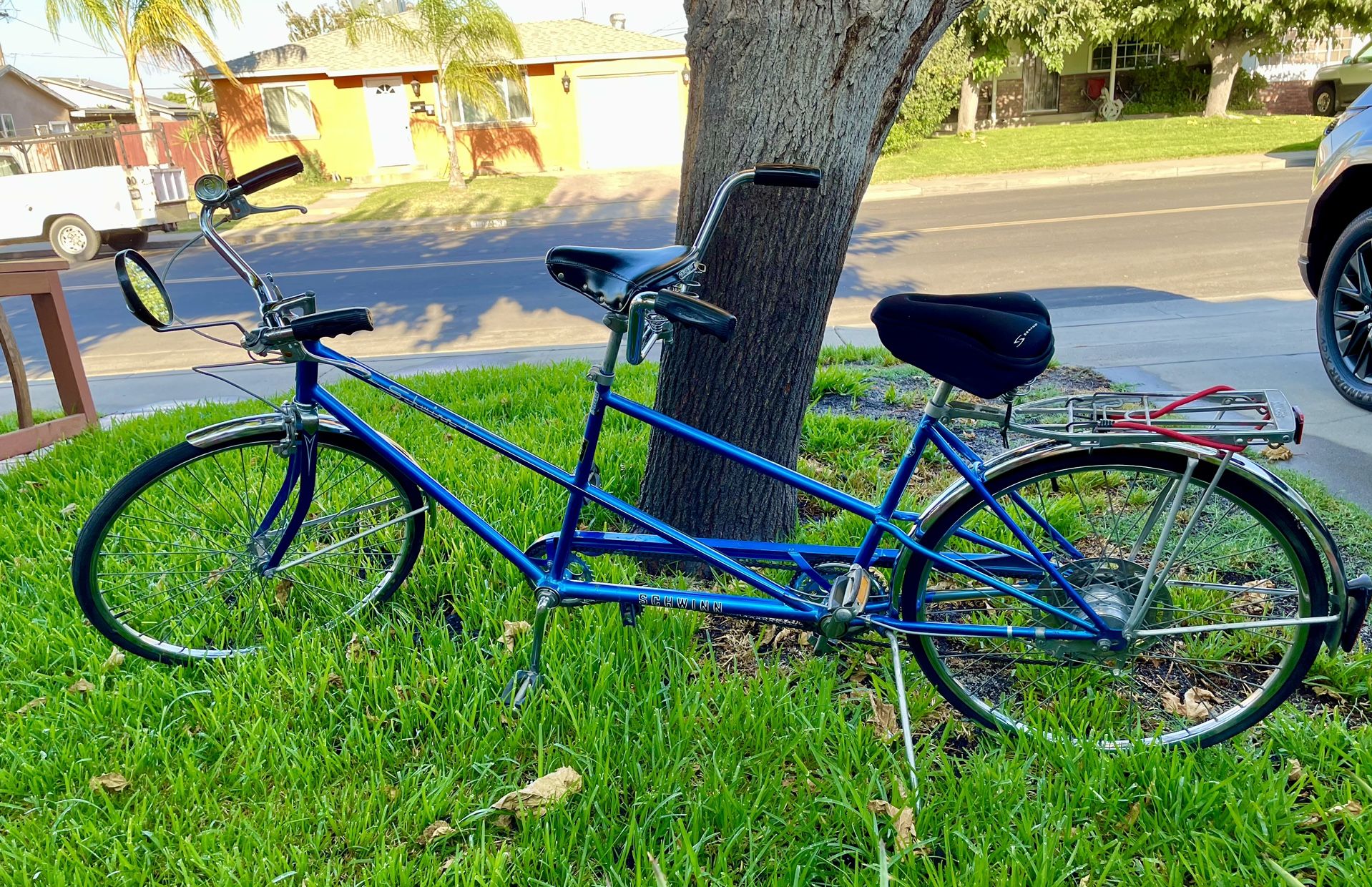 Bicycle-Tandem Schwinn-Delux twinn