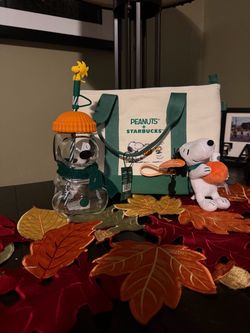 Starbucks Snoopy glass cup