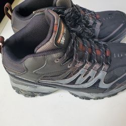 Mens (SKECHER) Hiking Boots 8 1/2 