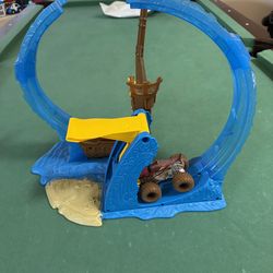 Monster jam truck launcher loop