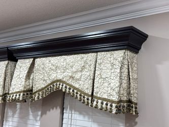 Window Curtain Accessory 