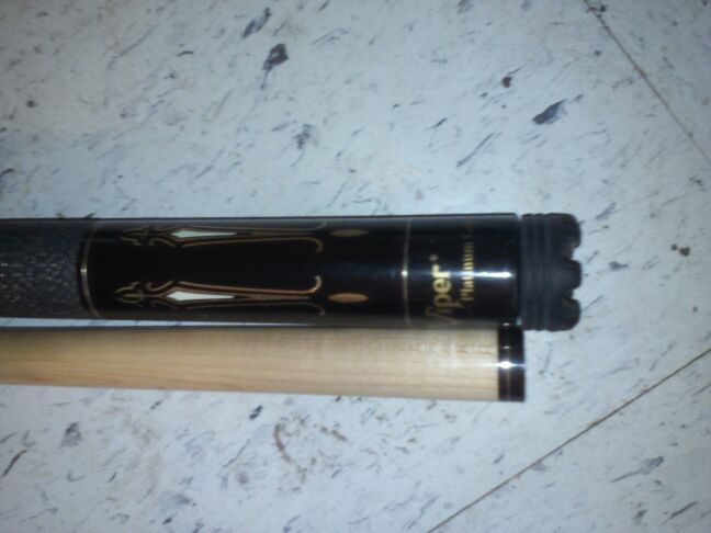 Viper platinum gold pool cue stick