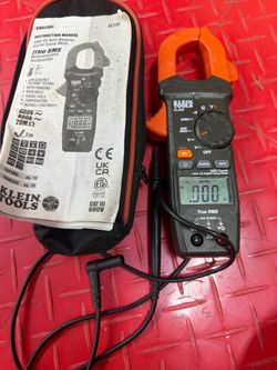 Klein Tools CL220 Digital Clamp Meter