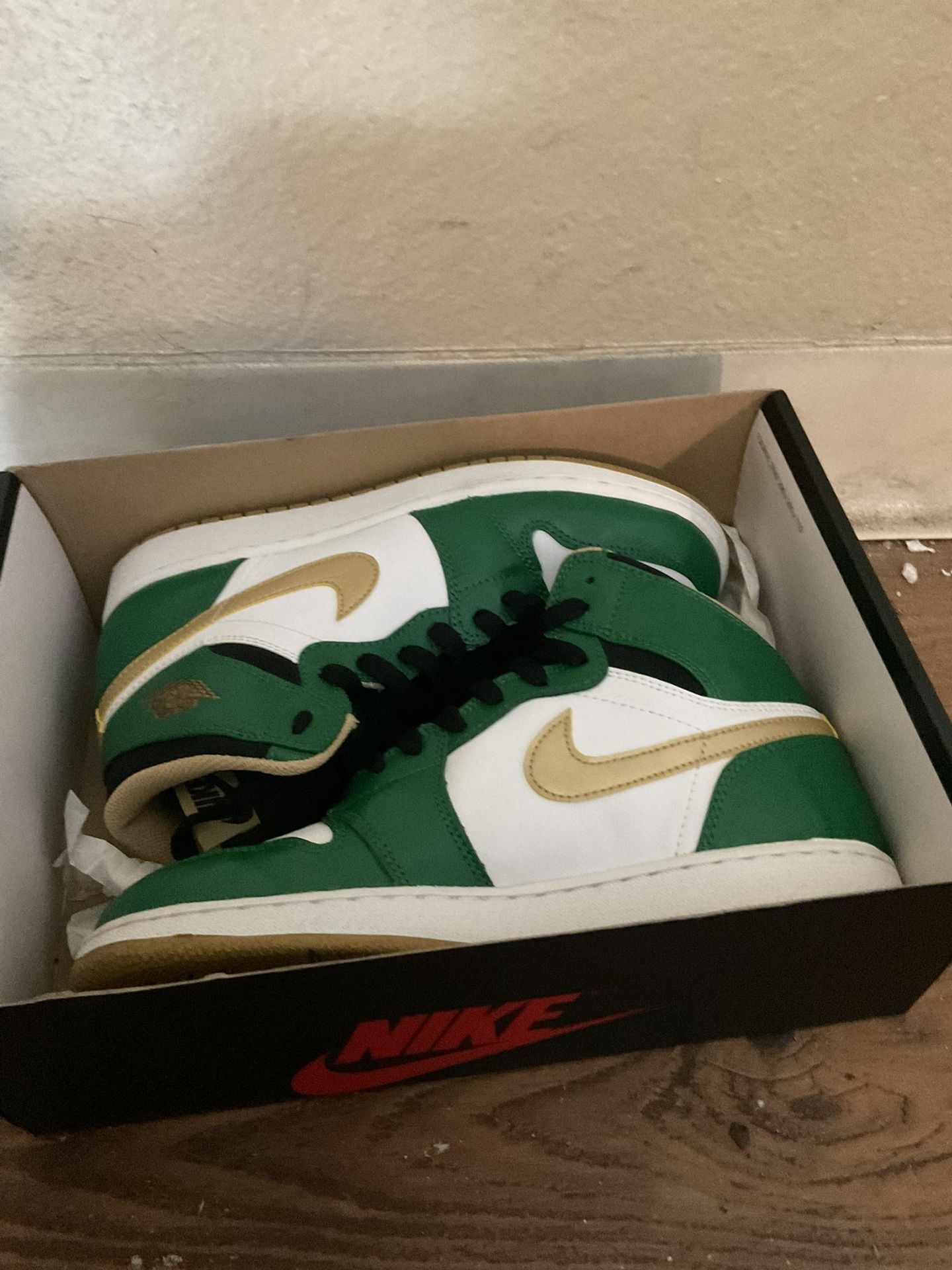 Jordan Shoes Like New Worn Ounce Retro 