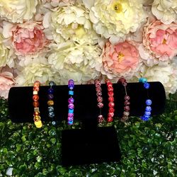 Handmade Acrylic Beaded Bracelet – Chic & Lightweight Jewelry