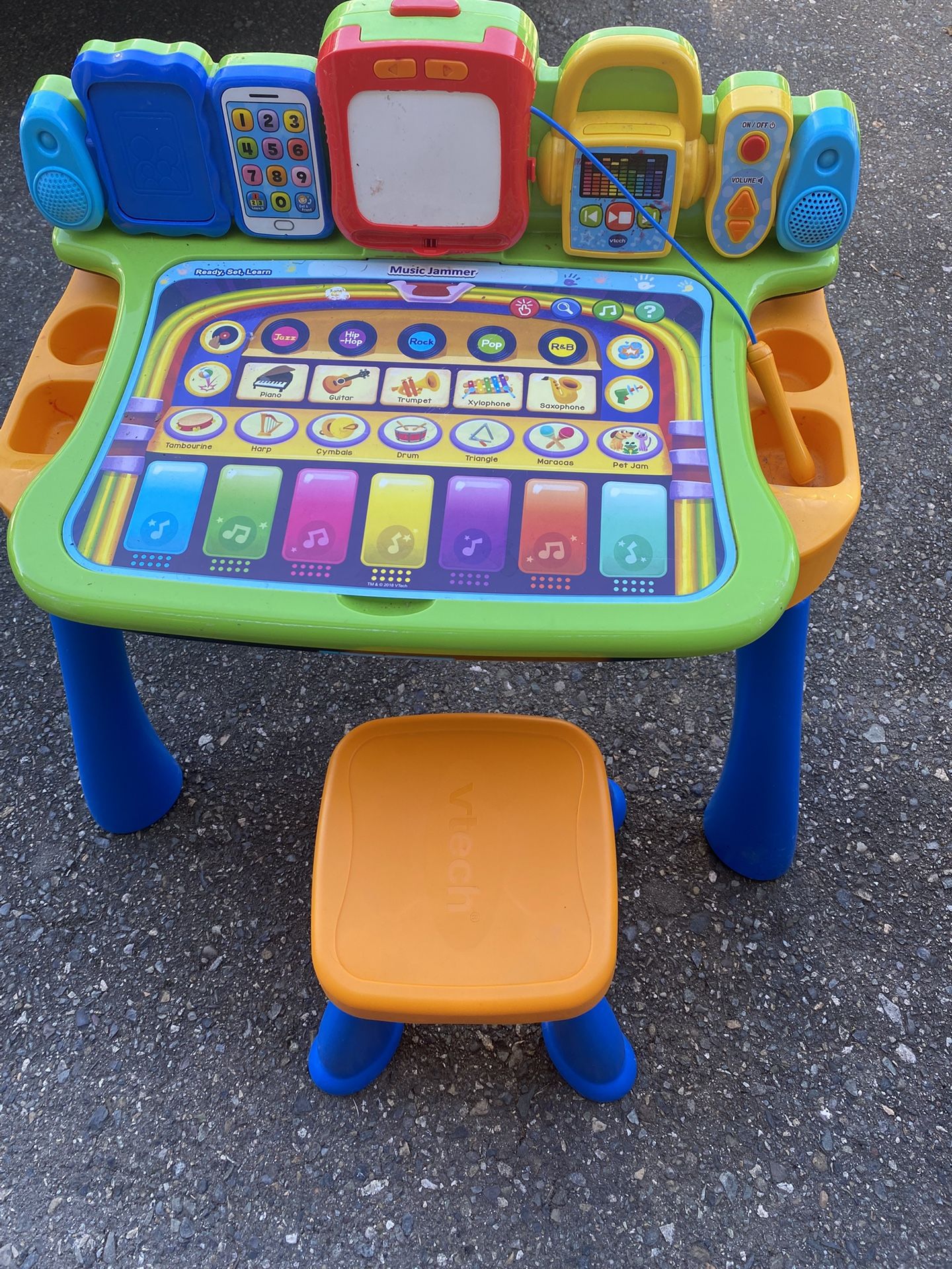 Toddler Learning Desk