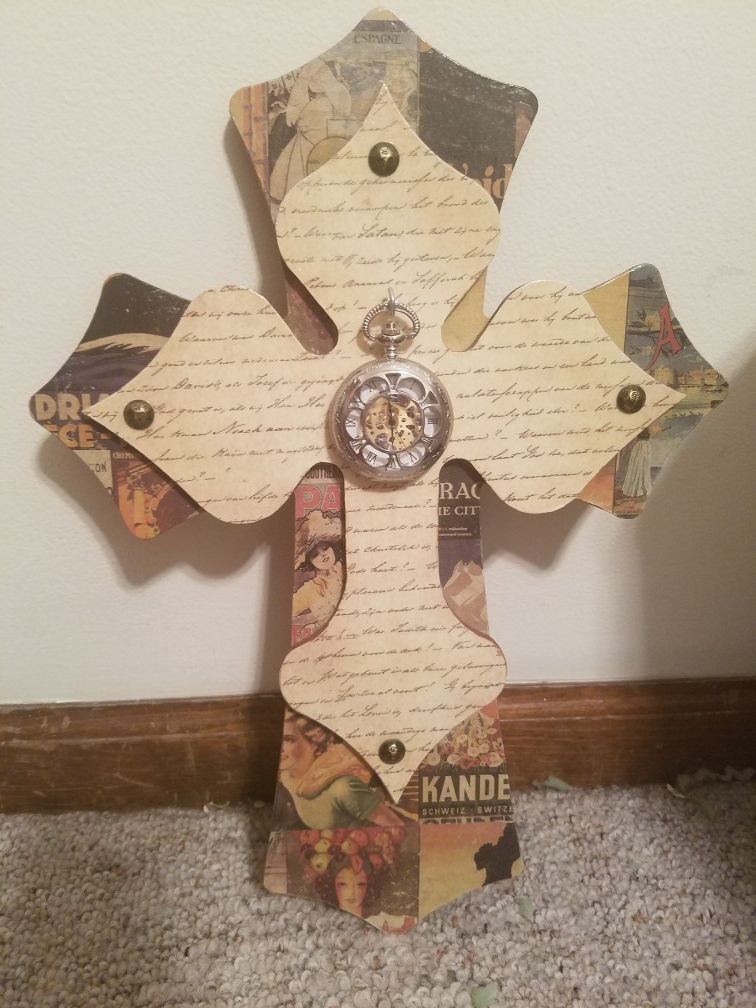 Two layer cross with pocket watch