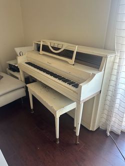 Harrington Upfront Piano with Bench