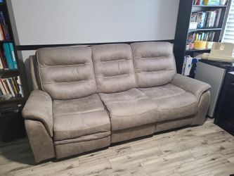 Reclining Sofa
