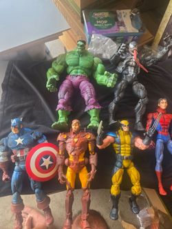 MARVEL LEGENDS 12 INCH BY Toy Biz