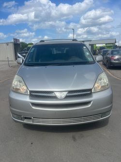 2005 Toyota Sienna