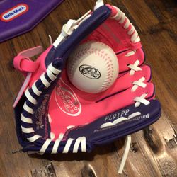 Girls Rawlings T Ball Baseball Glove 