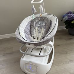 Graco Sense2Soothe Baby Swing