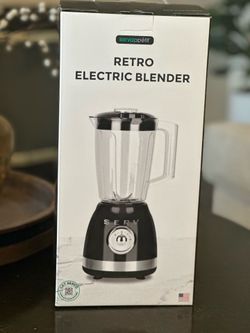 Plastic cup blender