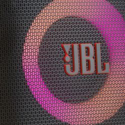 JBL PARTY BOX ESSENTIAL