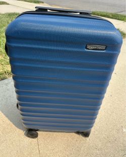 Amazon Basics 21" Hardside Carry-On Luggage, Navy Blue