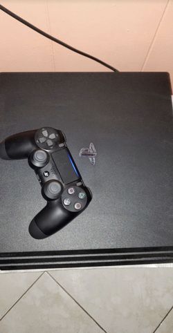 PS4 pro and beats studio 3