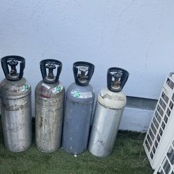 CO2 Tanks 