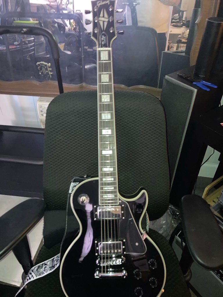 2006 Gibson Les Paul Custom – USA – Ebony Black – Excellent