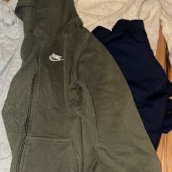 2 Bolsas De Ropa De Mujer Para Tiempo De Frío S M Y Alguna L Buenas Condiciones $10 Toda 