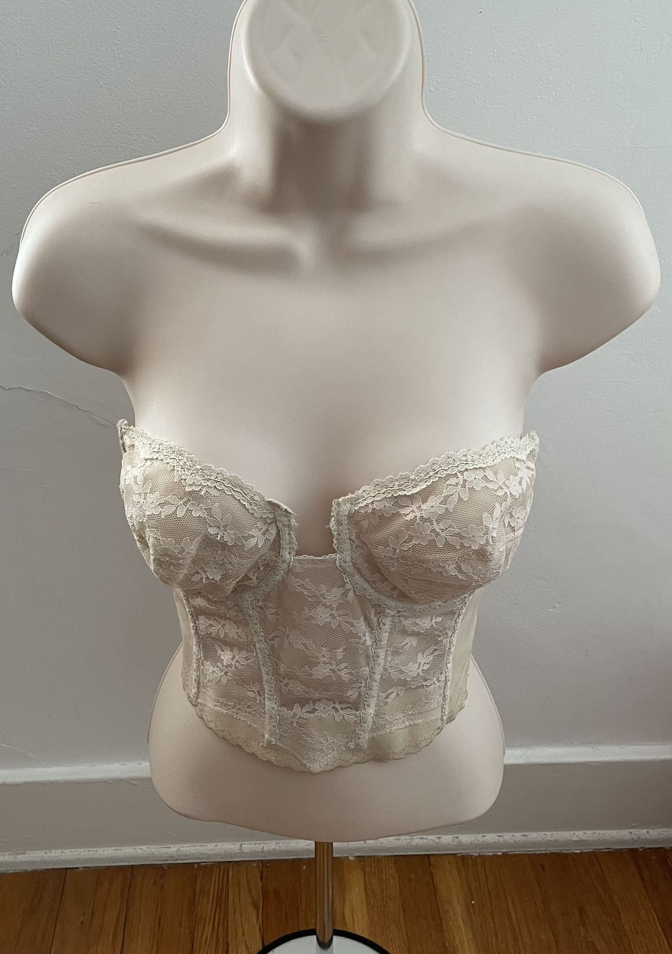 Vintage Backless by Young Smoothie Lace Cream Strapless Corset Bustier Bra,  size 38D for Sale in Los Angeles, CA - OfferUp