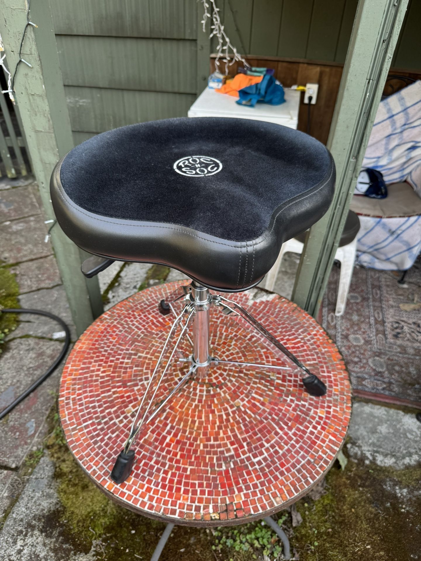 Roc-N-Soc Nitro Gas Drum Throne