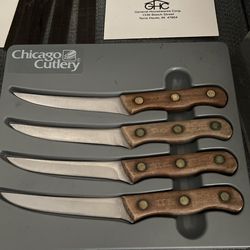 Four Vintage Chicago Cutlery Steak Knives 103S With Carbon Stainless Steel  Blades and Walnut Handles 