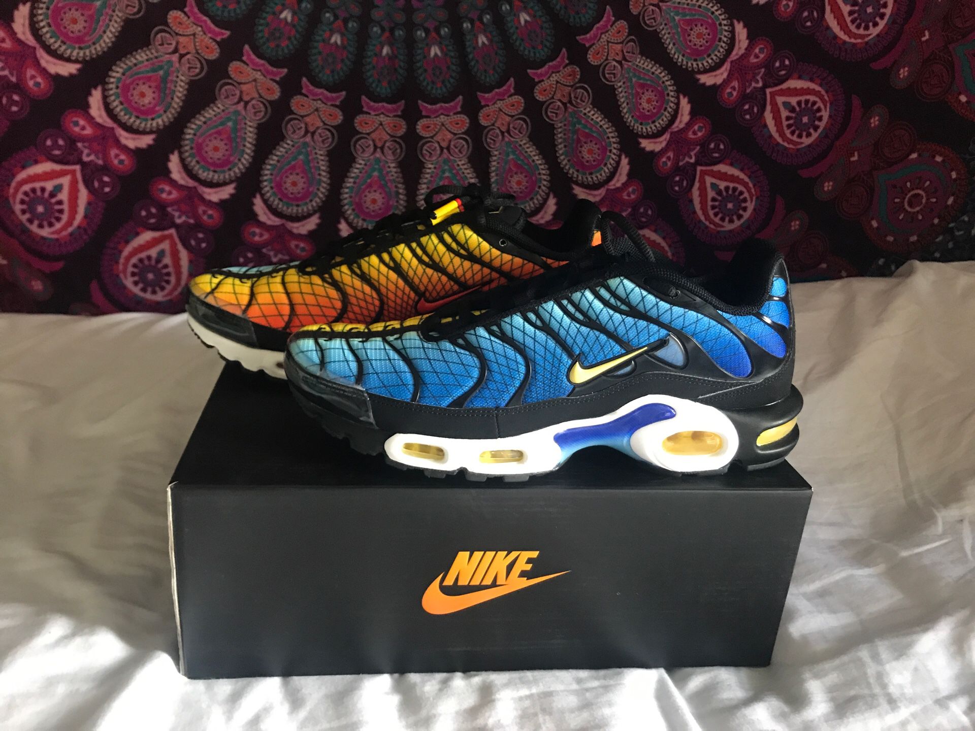 Nike air max plus Tn se orange and blue color way size 9.5 new never used before
