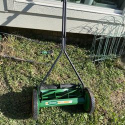 Scott's 16 in. Manual Walk Behind Push Reel Lawn Mower