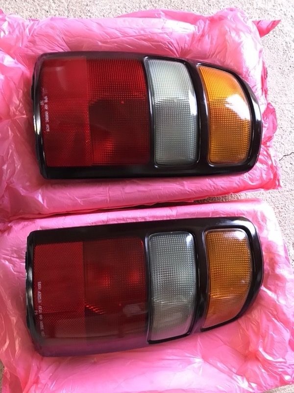 Gmc Yukon Or Chevy Tahoe Tail Lights For In Banning Ca Offerup Gmc Yukon Or Chevy Tahoe Tail Lights