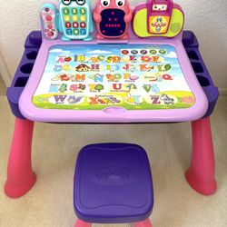 VTECH Activity Desk / VTECH Touch And Learn Activity Desk / Learning Desk