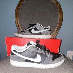 Nike Dunk Low Black White Suede Low Top Men's Skateboarding Sneakers DD1391-100