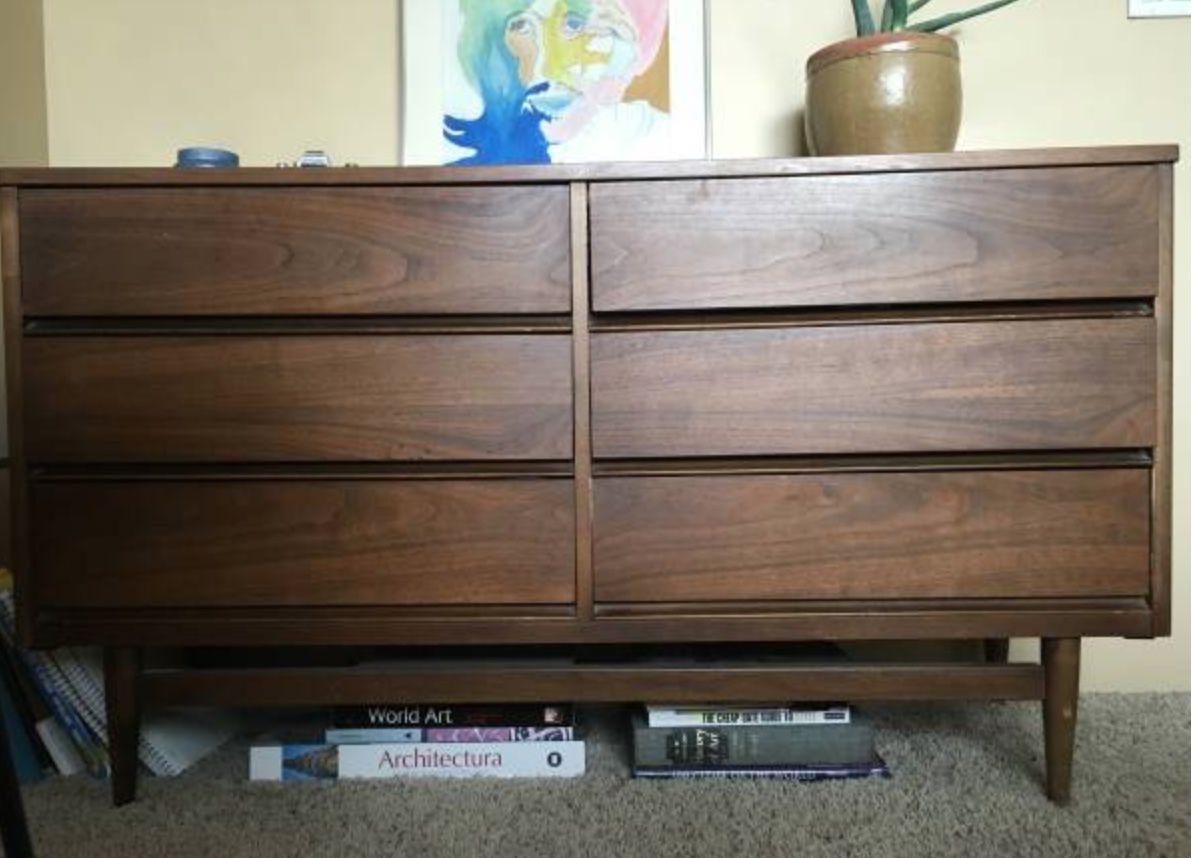 Mid-century six drawer dresser
