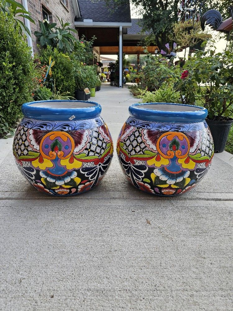 Turquoise Rim Talavera Round Clay Pots. Planters. Plants. Pottery $65 cada uno