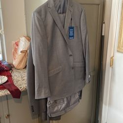 Kenneth Cole Gray Suit 40L W33