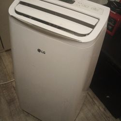 LG Portable Air Conditioner 