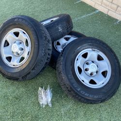 Toyota Tacoma Stock Rims & Tires
