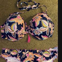 Women’s Bikini Sets