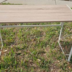 Sturdy Folding Computer Desk