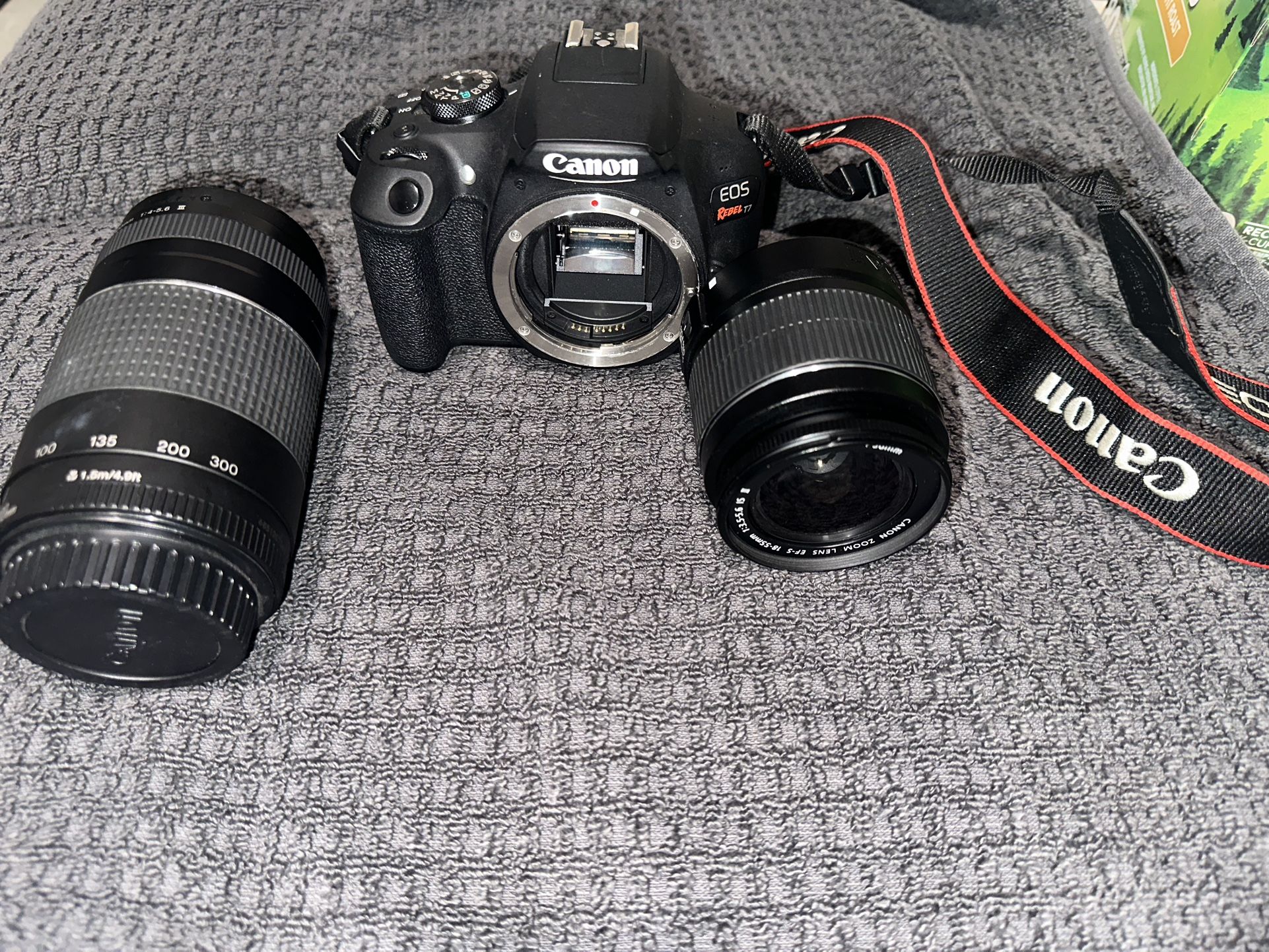 Canon Rebel EOS T7