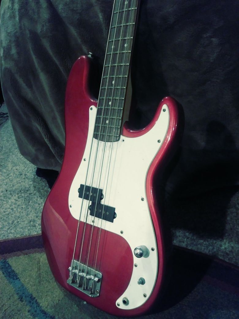 **2004 Fender Squire P-Bass!!**