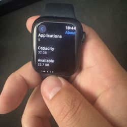 Apple Watch Series 8