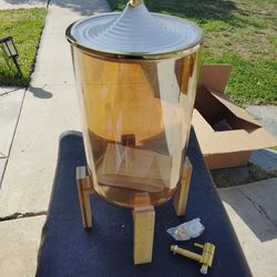 Glass Beverage dispenser