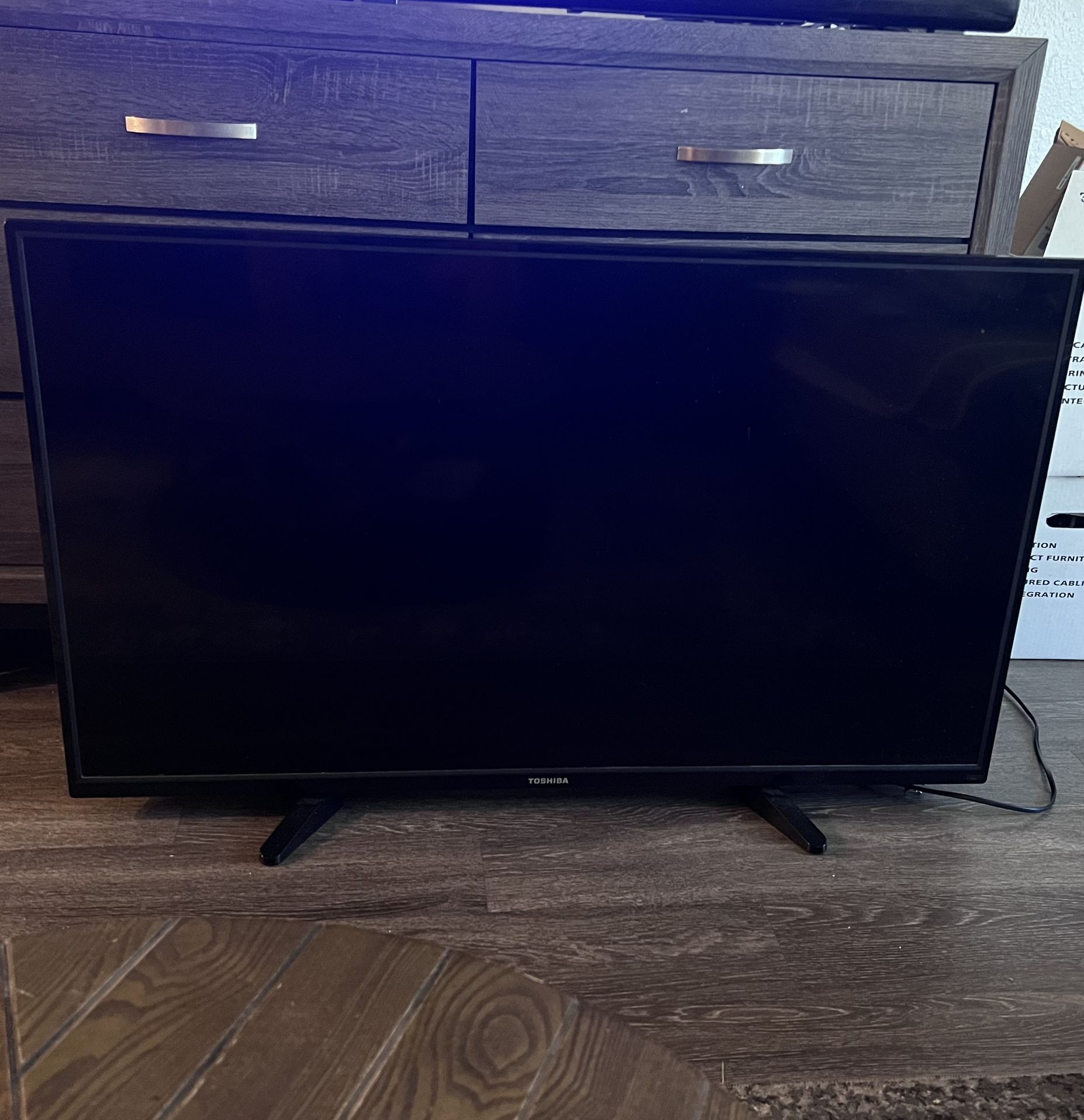 50 Inch Toshiba Flat Screen TV