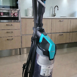 Like New BISSELL MultiClean Pet Vacuum – Lift-Off & Tested.