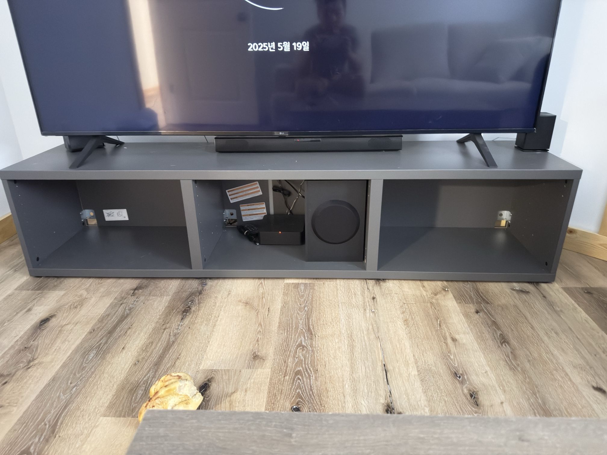 Tv Stend , Sound Bar
