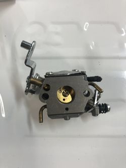 Small engine carburetor